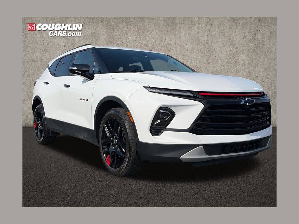 Summit White 2025 Chevrolet Blazer SUV / Crossover All-Wheel Drive 9-Speed Automatic Overdrive