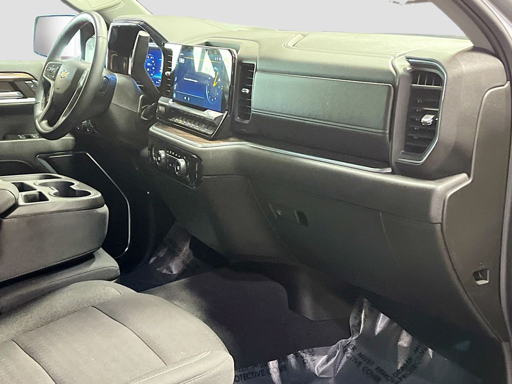 Used 2024 Sterling Gray Metallic Chevrolet LT image 28