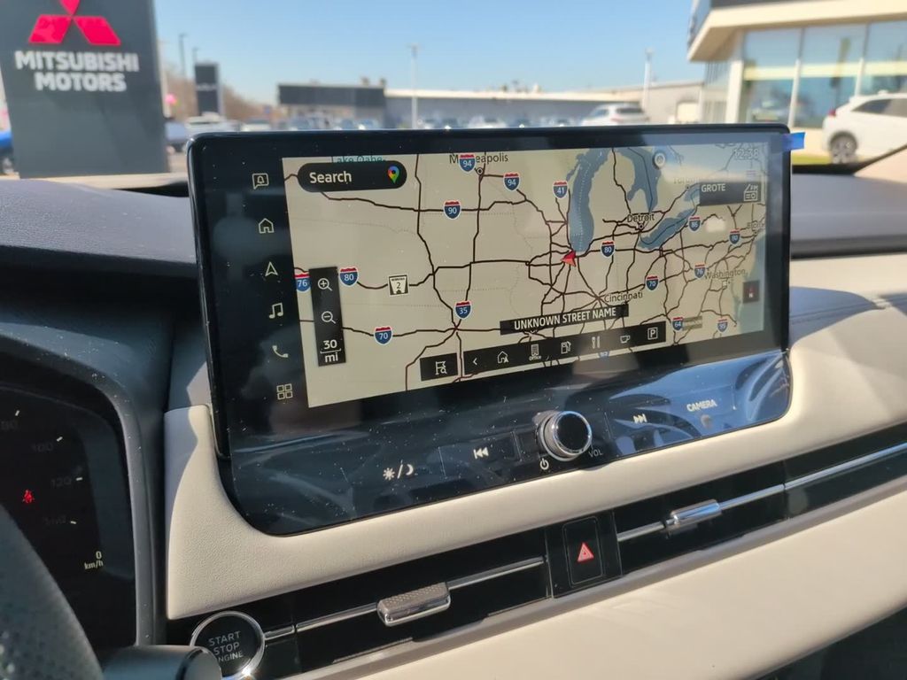 New 2026  Mitsubishi SE image 24
