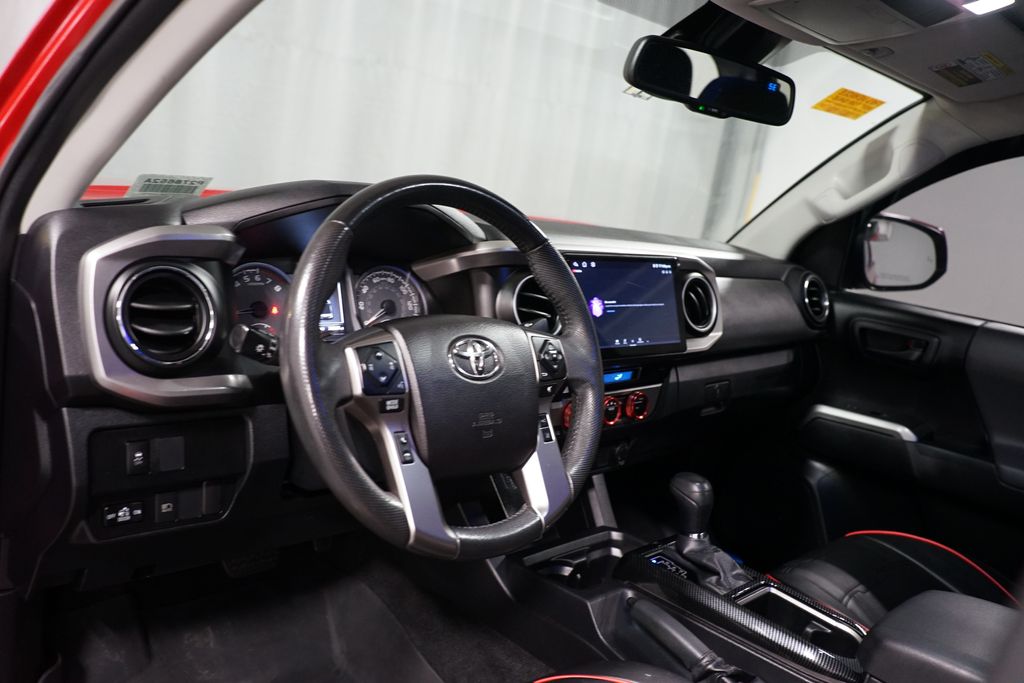 Thumbnail: 2022 Toyota Tacoma - 7