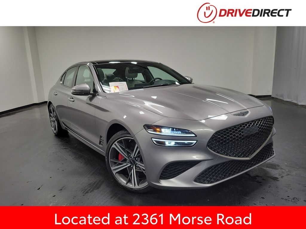 Savile Silver 2025 Genesis G70 2.5T Standard RWD Sedan Rear-Wheel Drive 8-Speed Automatic