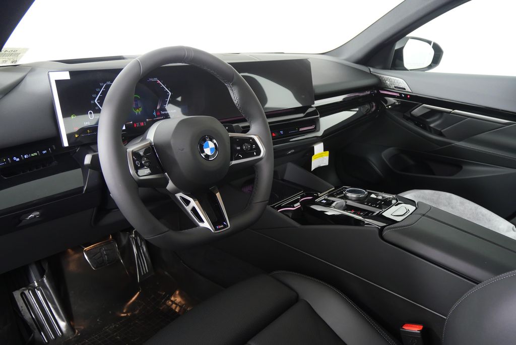 Thumbnail: 2026 BMW 5 Series - 14