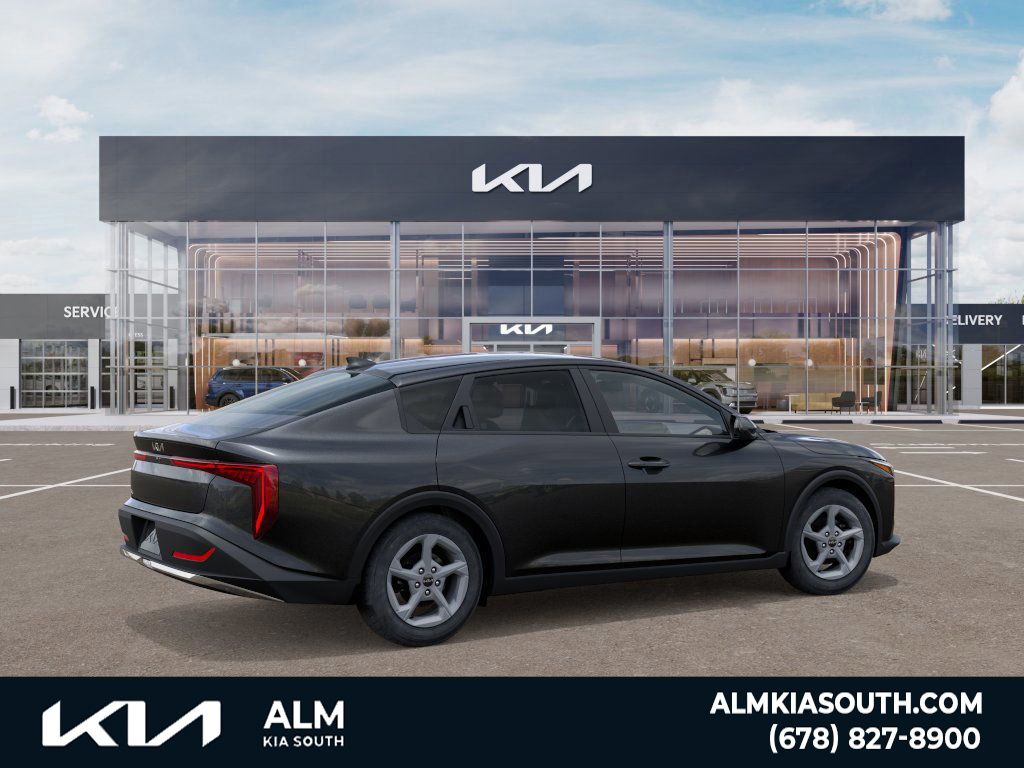 2025 Kia K4 LXS photo 5