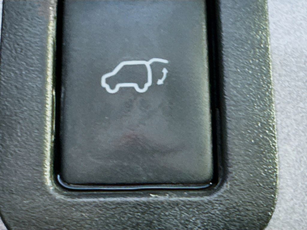 Used Car 2018 Toyota Highlander  For Sale Under $20,000 In Austin, Texas