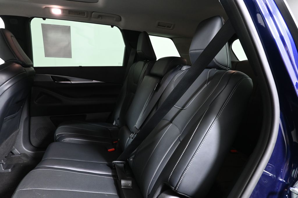 Thumbnail: 2023 INFINITI QX60 - 4