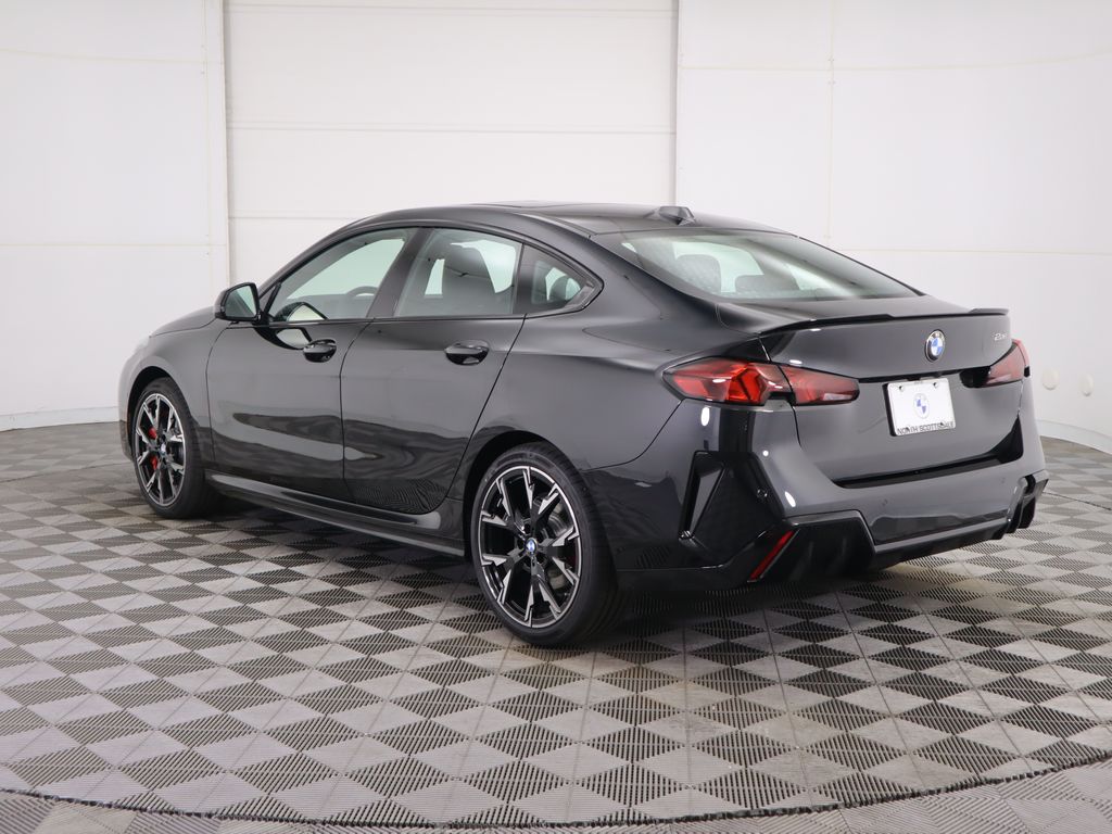 Thumbnail: 2026 BMW 2 Series - 7