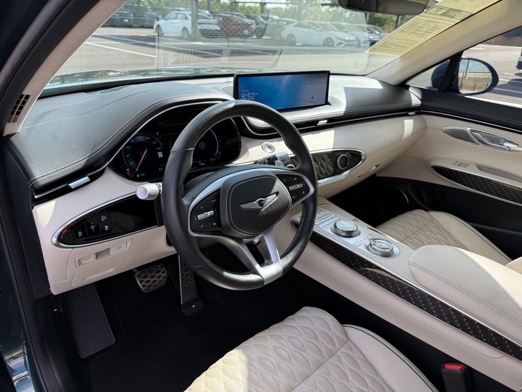 Thumbnail: 2023 Genesis GV70 - 13