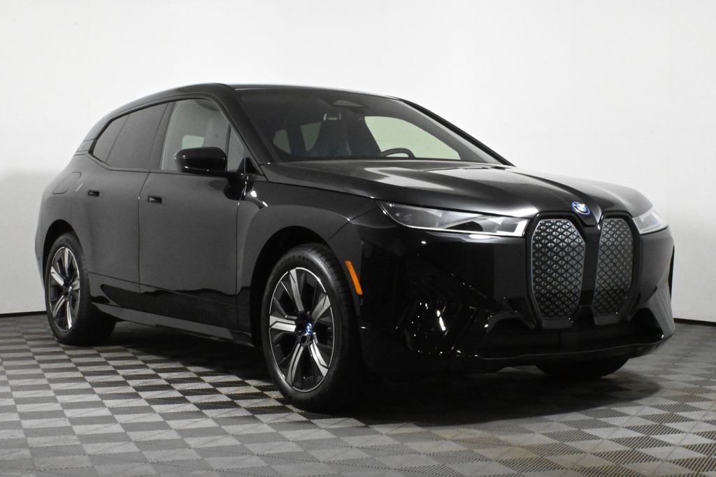 Thumbnail: 2025 BMW iX - 9