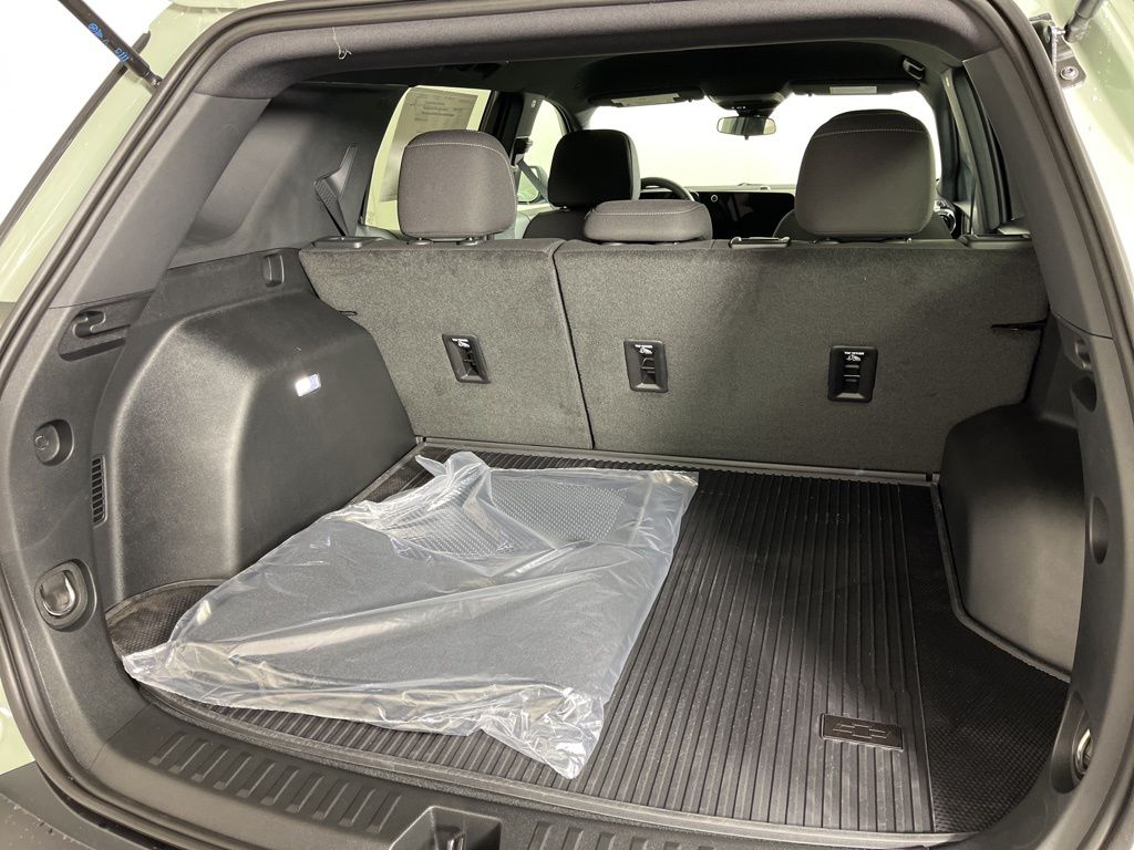 Thumbnail: 2026 Chevrolet Equinox - 18