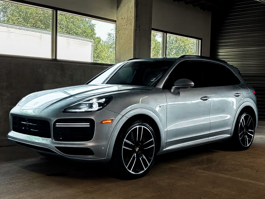 Silver 2023 Porsche Cayenne SUV / Crossover 8-Speed Automatic