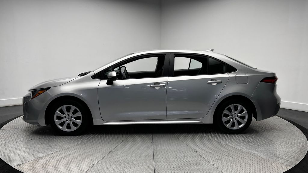 Thumbnail: 2024 Toyota Corolla - 4