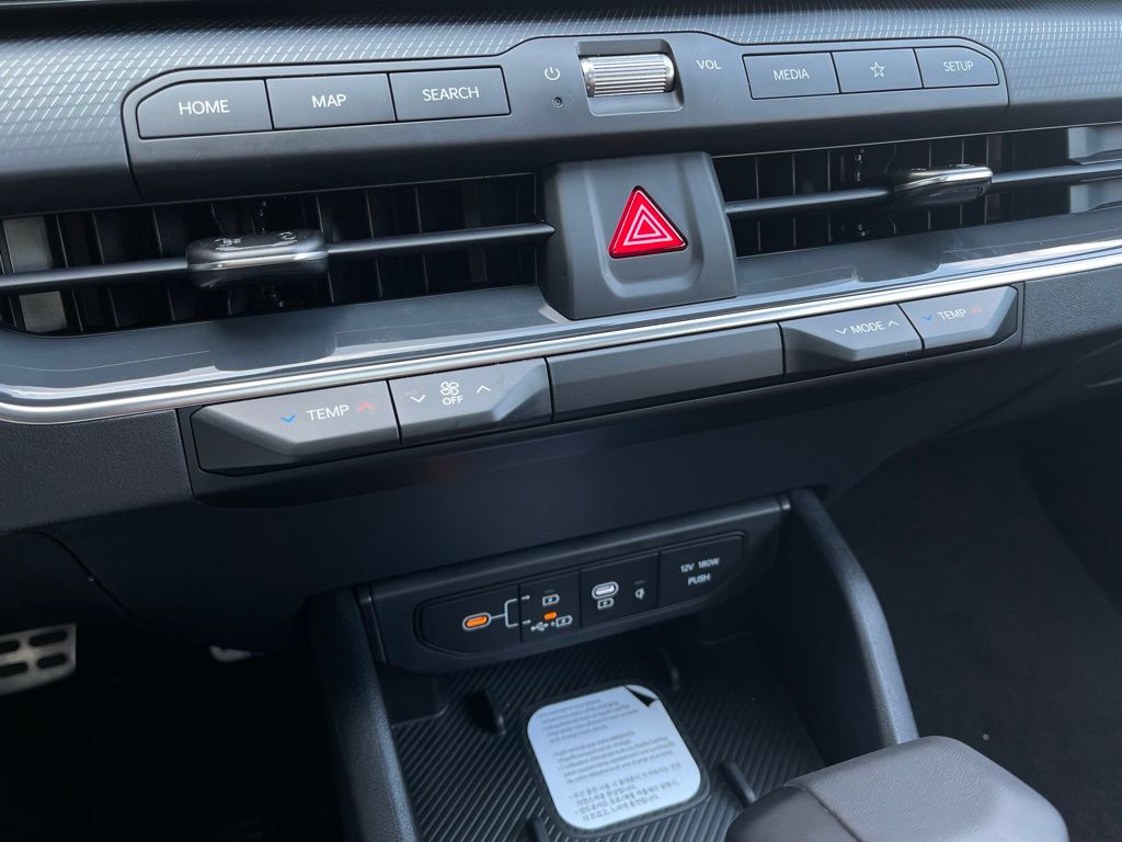 New 2026 White Kia GT-Line Turbo image 15