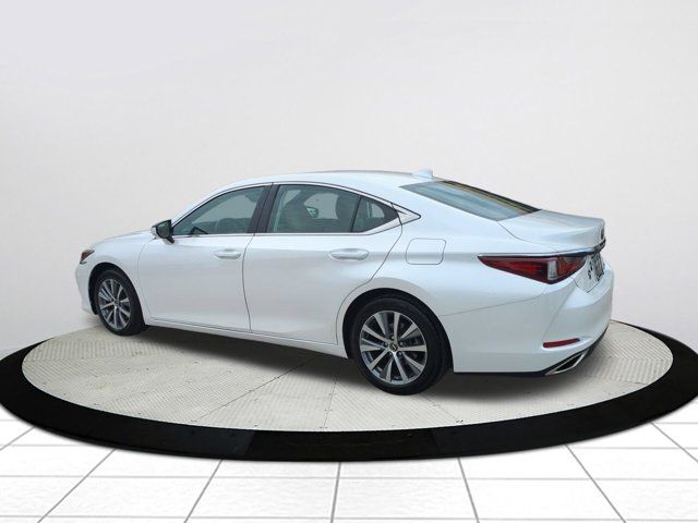 Used 2019 White Lexus 350 image 5