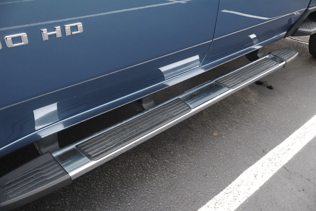 Thumbnail: 2024 Chevrolet Silverado 2500 - 10