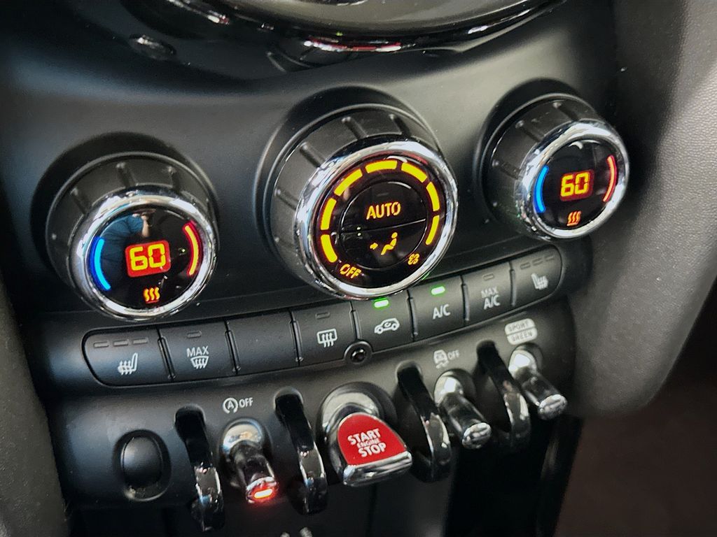 Thumbnail: 2018 MINI Cooper - 15