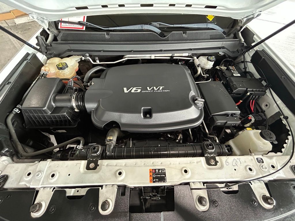 Used 2021 Summit White Chevrolet Work Truck image 28