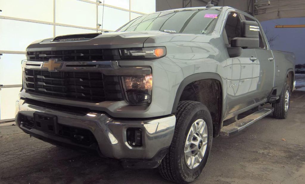 2024 Chevrolet Silverado 2500HD LT Crew Cab 4WD