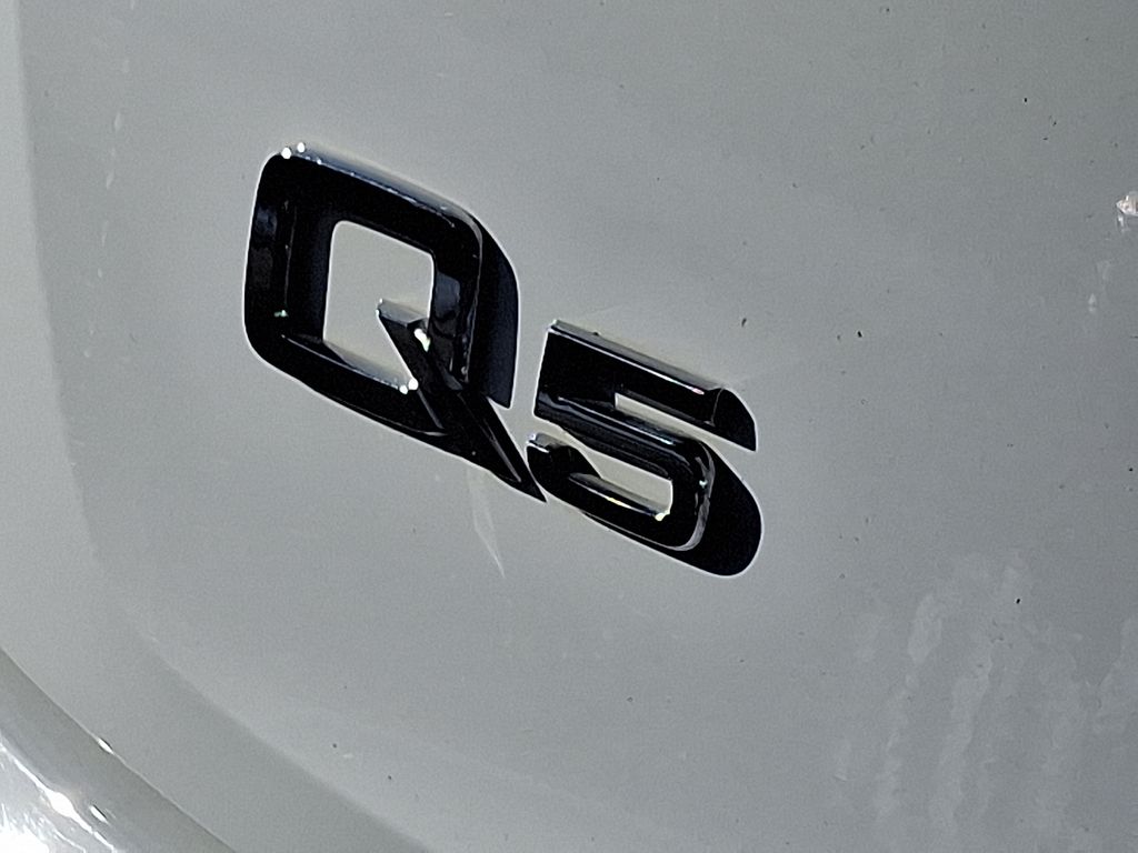 Thumbnail: 2022 Audi Q5 - 29