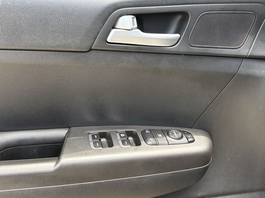 2021 Kia Sportage LX Gray at Community Kia