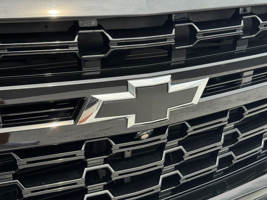 2023 Chevrolet Tahoe Z71 Black - Jim Hudson Acura - Image 10