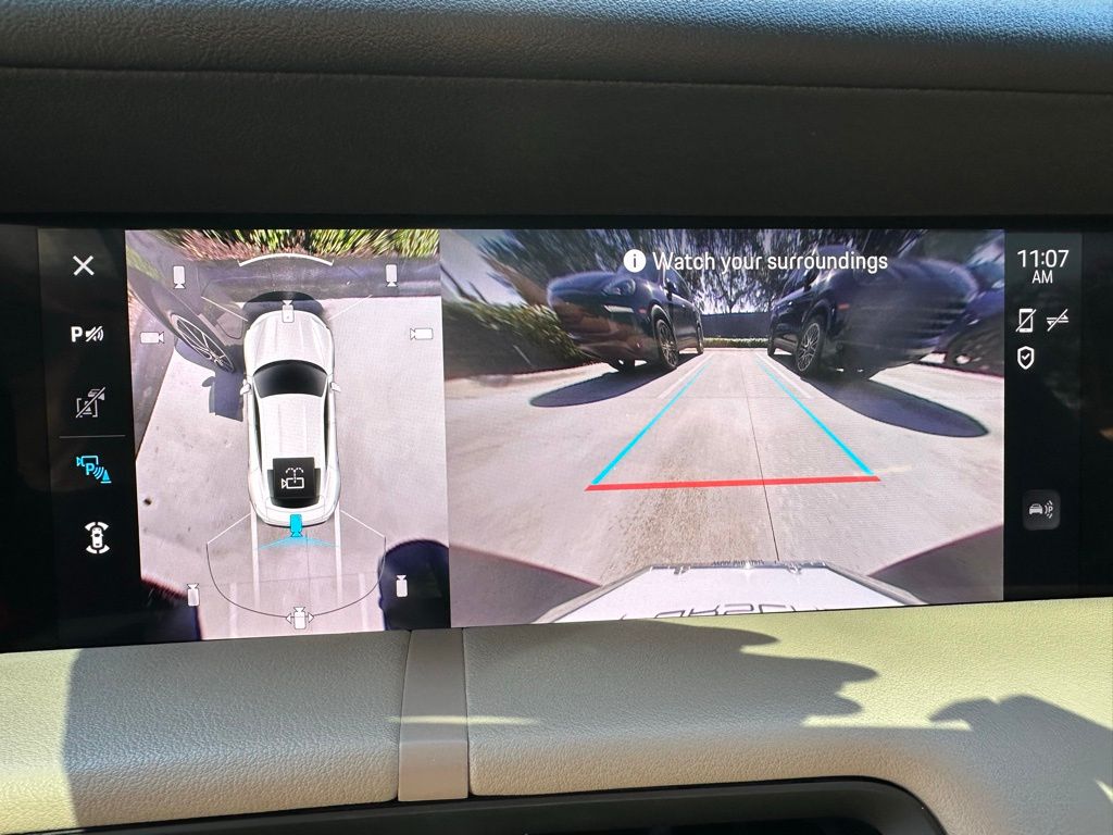 Thumbnail: 2023 Porsche Taycan - 31