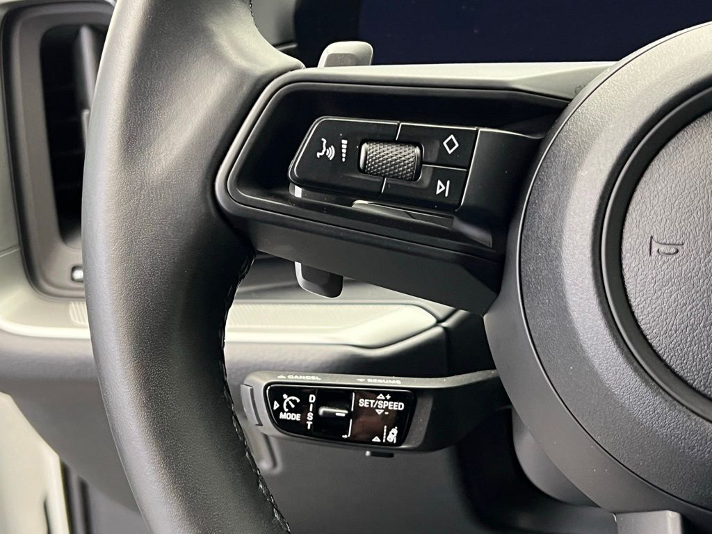 Thumbnail: 2025 Porsche Cayenne - 8