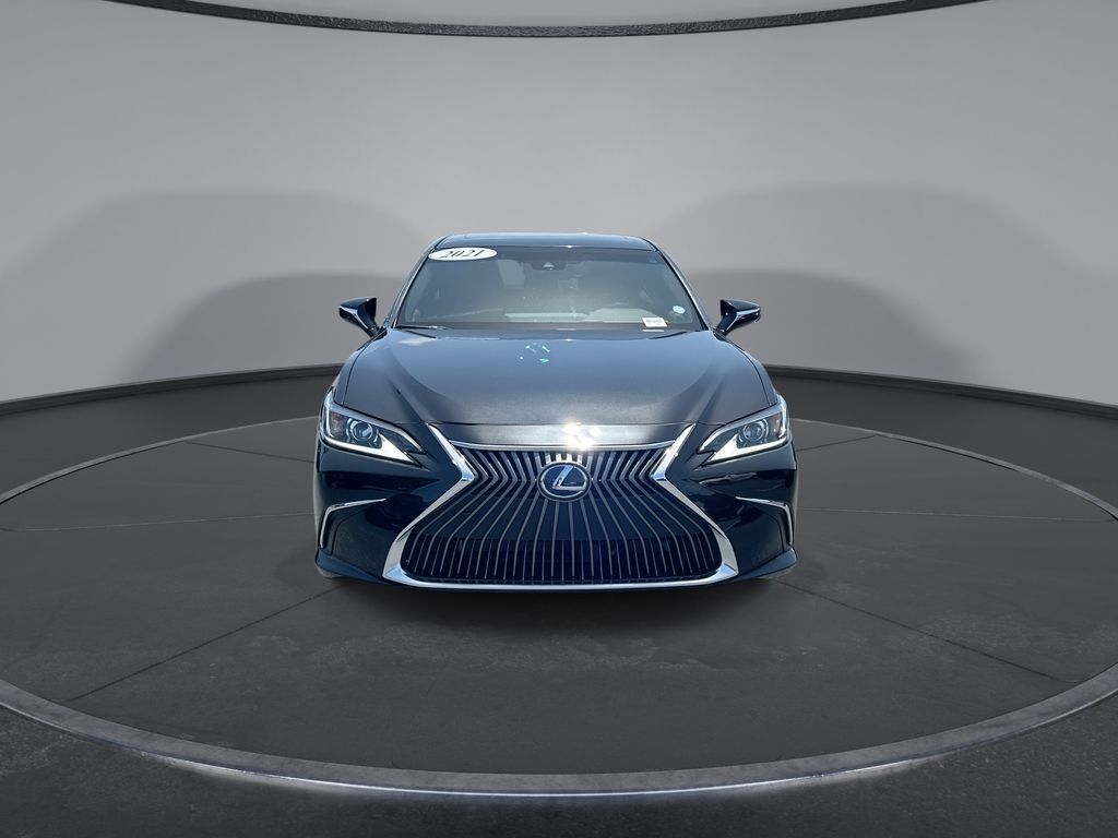 Thumbnail: 2021 Lexus ES - 18