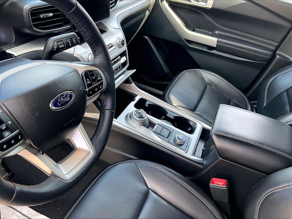 2023 Ford Explorer — photo 21
