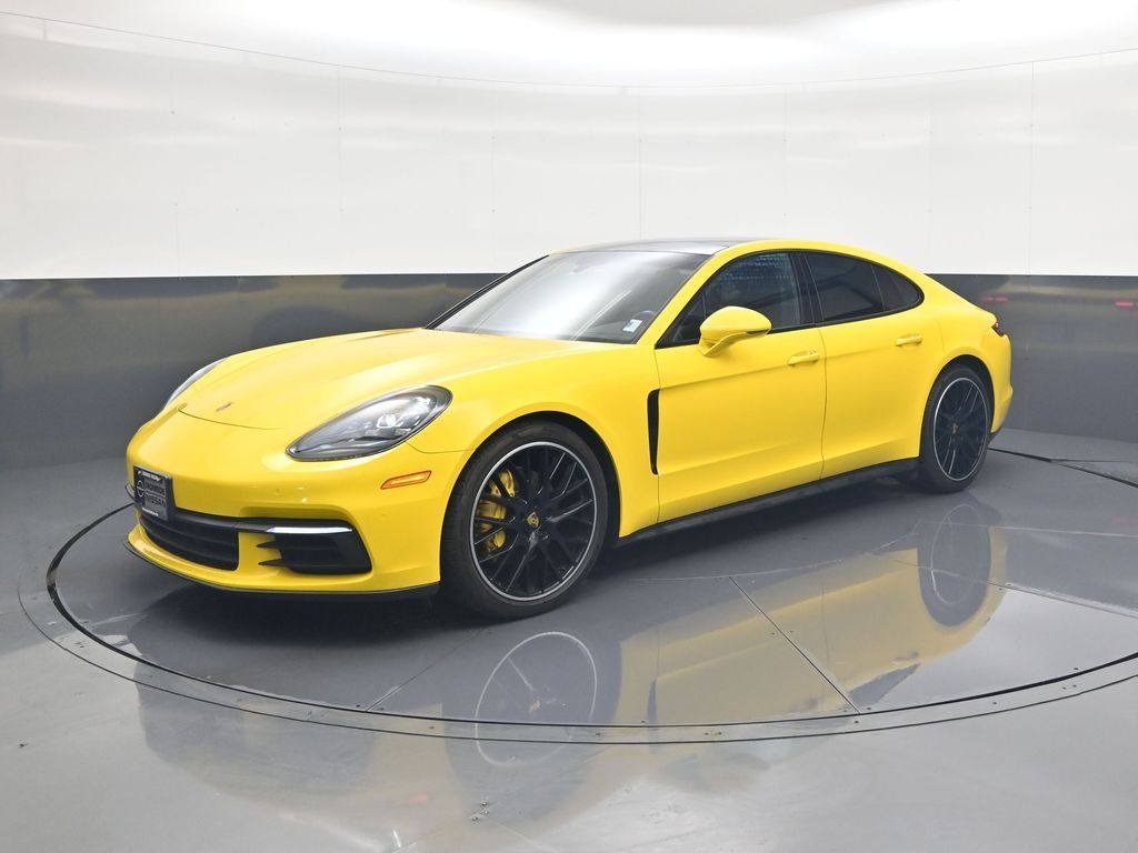 2018 Porsche Panamera Base