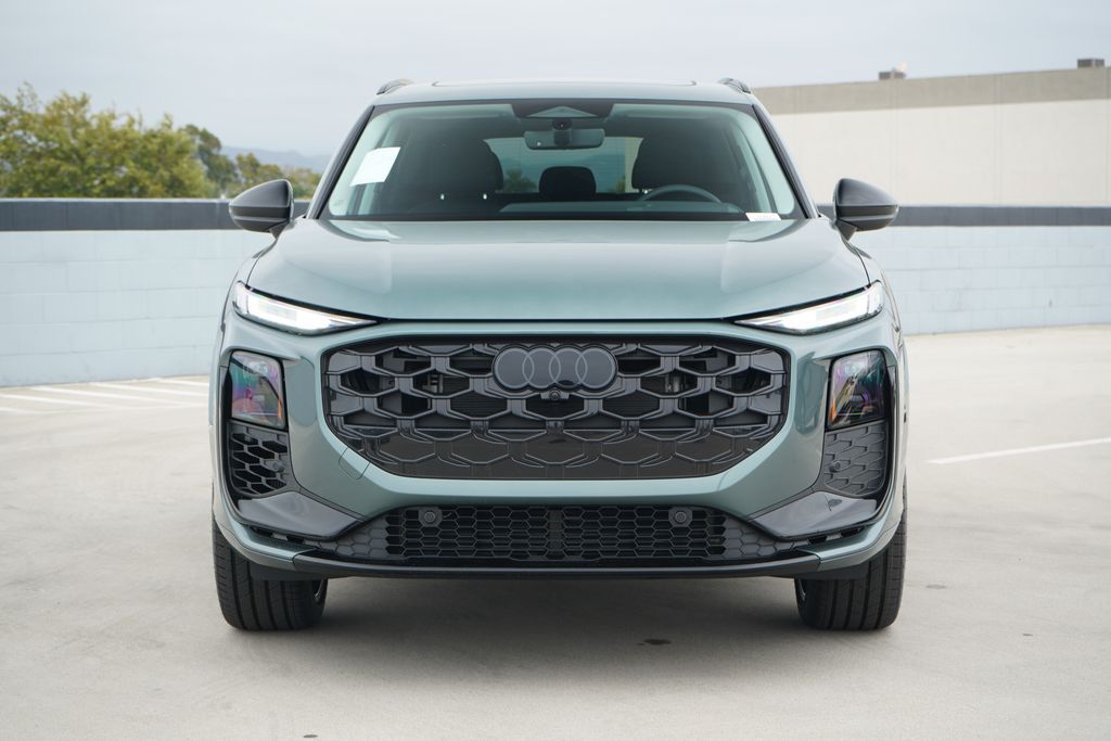 Thumbnail: 2026 Audi Q3 - 5