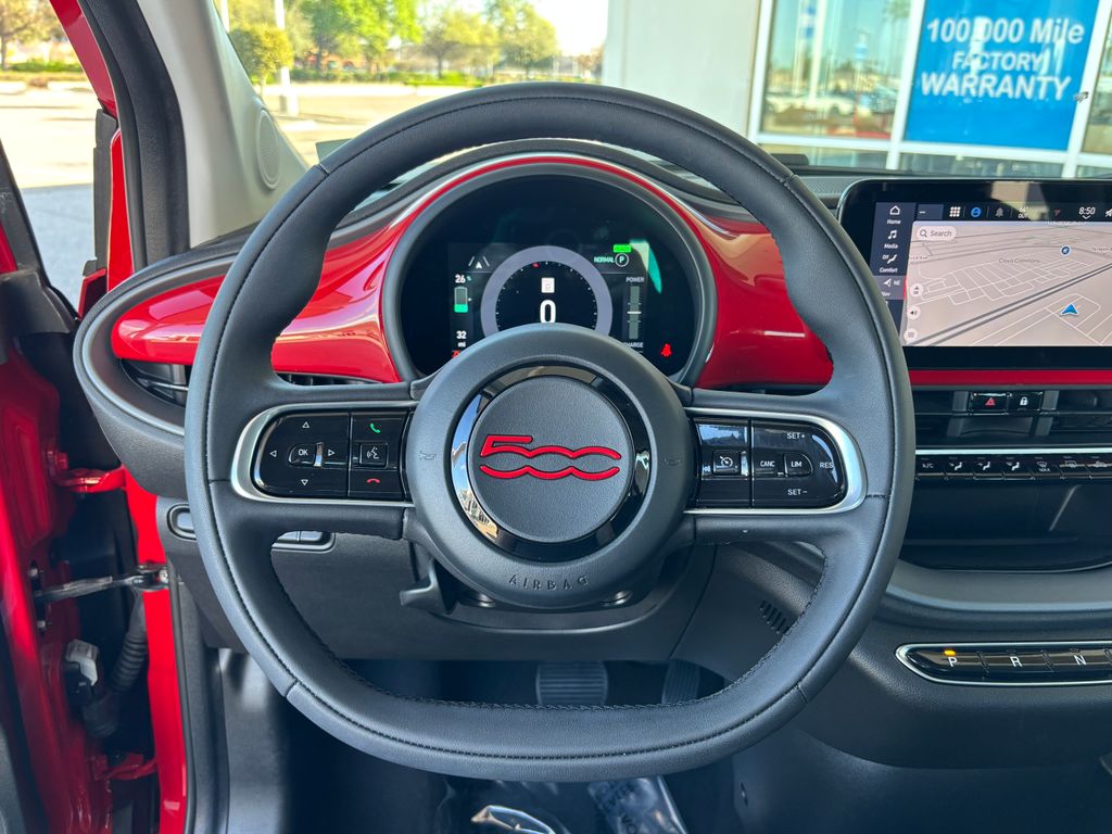 Thumbnail: 2024 Fiat 500e - 13