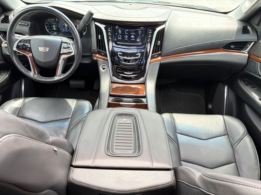 Used 2018 Cadillac Escalade SUV