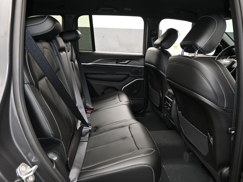 New 2026 Baltic Gray Metallic Clearcoat Jeep Limited image 36