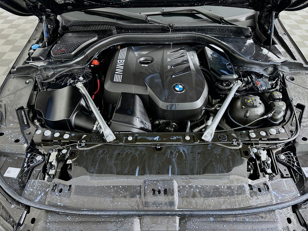 Thumbnail: 2025 BMW 5 Series - 31