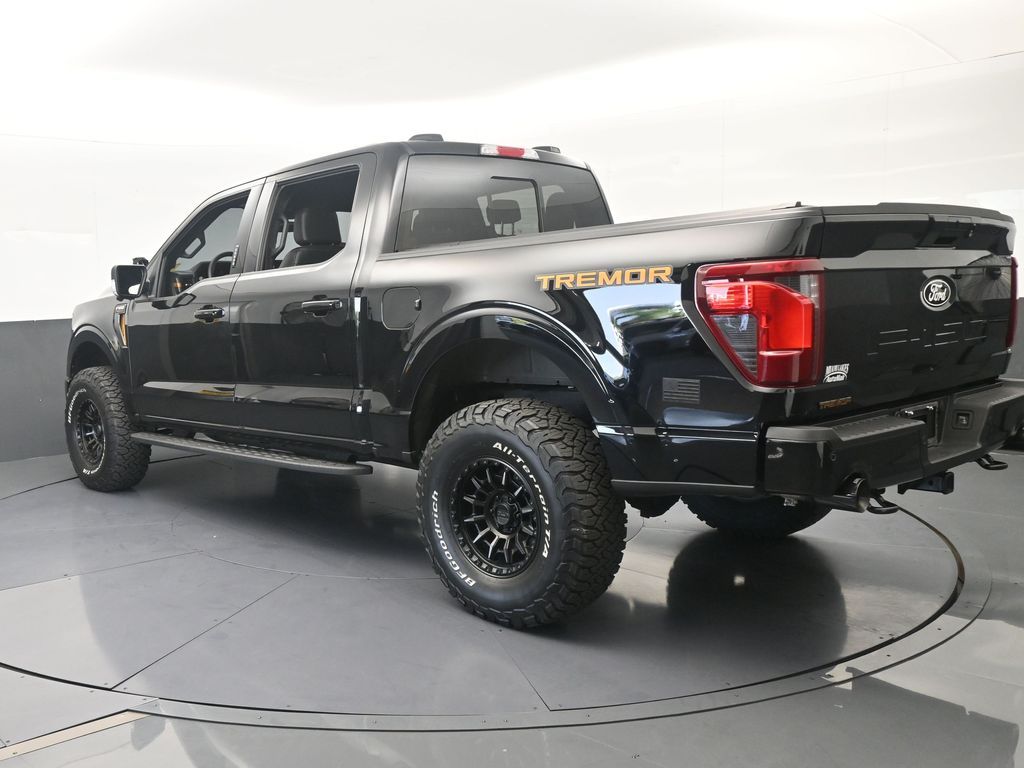 Used 2026 Black Metallic Ford Tremor image 4