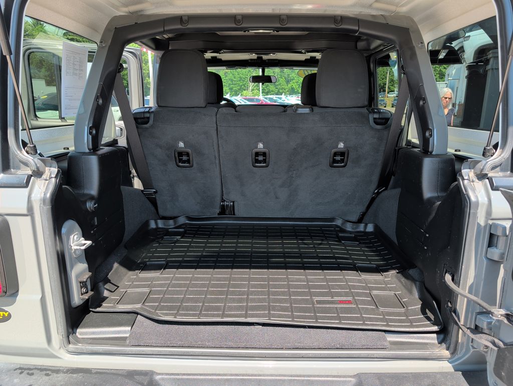 Used 2020 Jeep Wrangler SUV