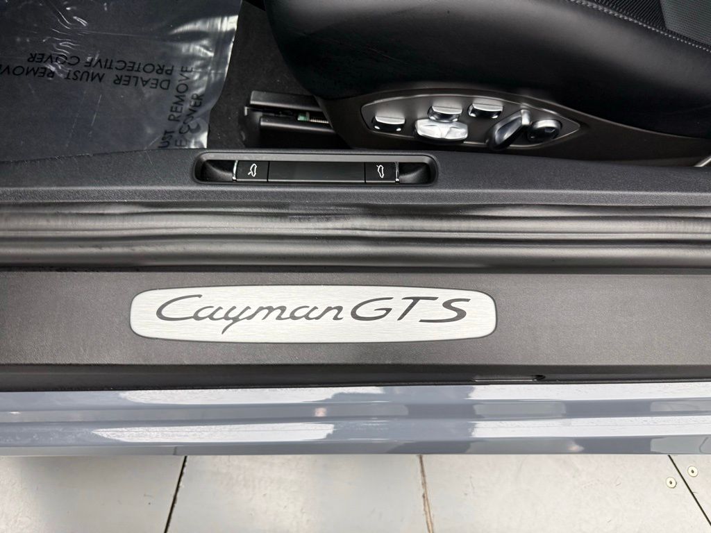 Thumbnail: 2024 Porsche 718 Cayman - 25