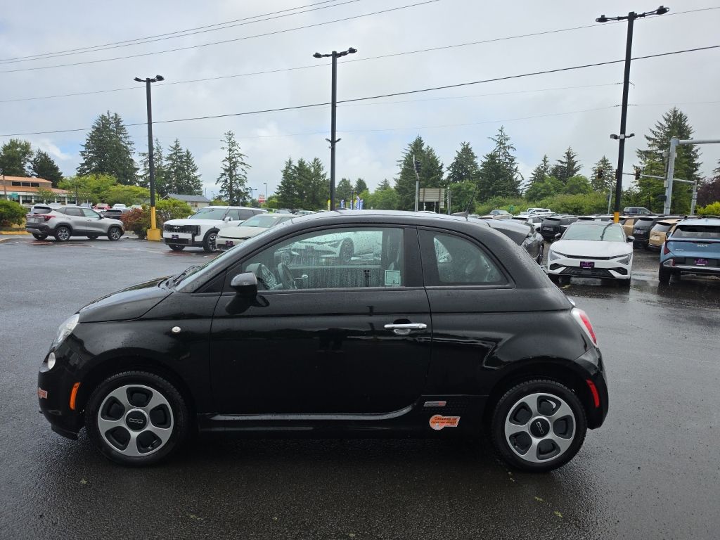 Used 2019 FIAT 500e Battery Electric with VIN 3C3CFFGE1KT680176 for sale in Warrenton, OR