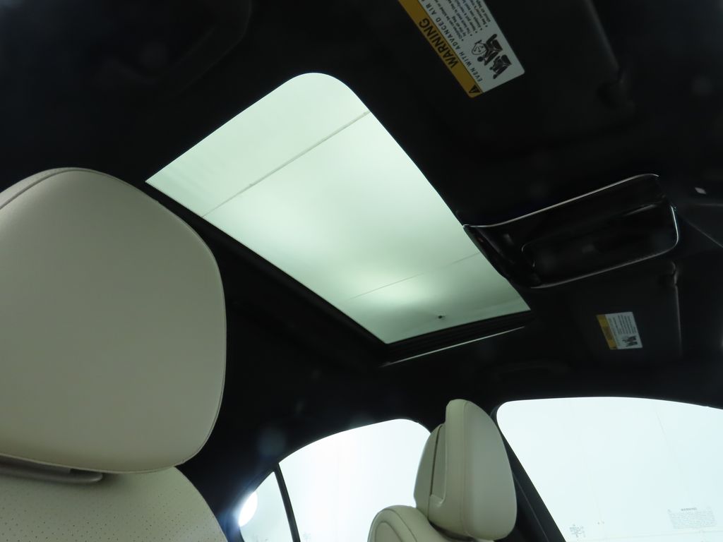 Thumbnail: 2025 Mercedes-Benz C-Class - 19