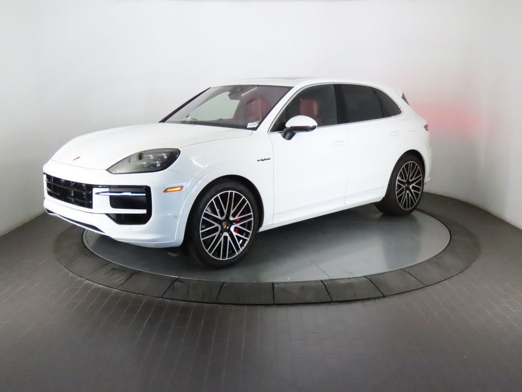 Thumbnail: 2025 Porsche Cayenne - 1