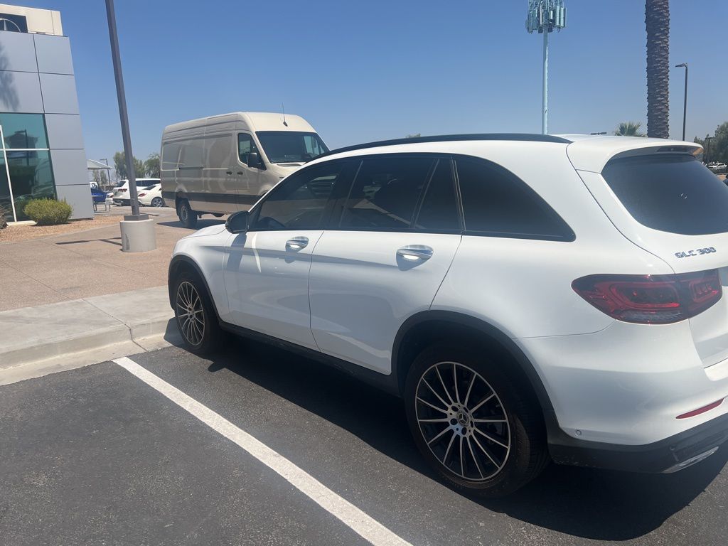 Thumbnail: 2022 Mercedes-Benz GLC - 4