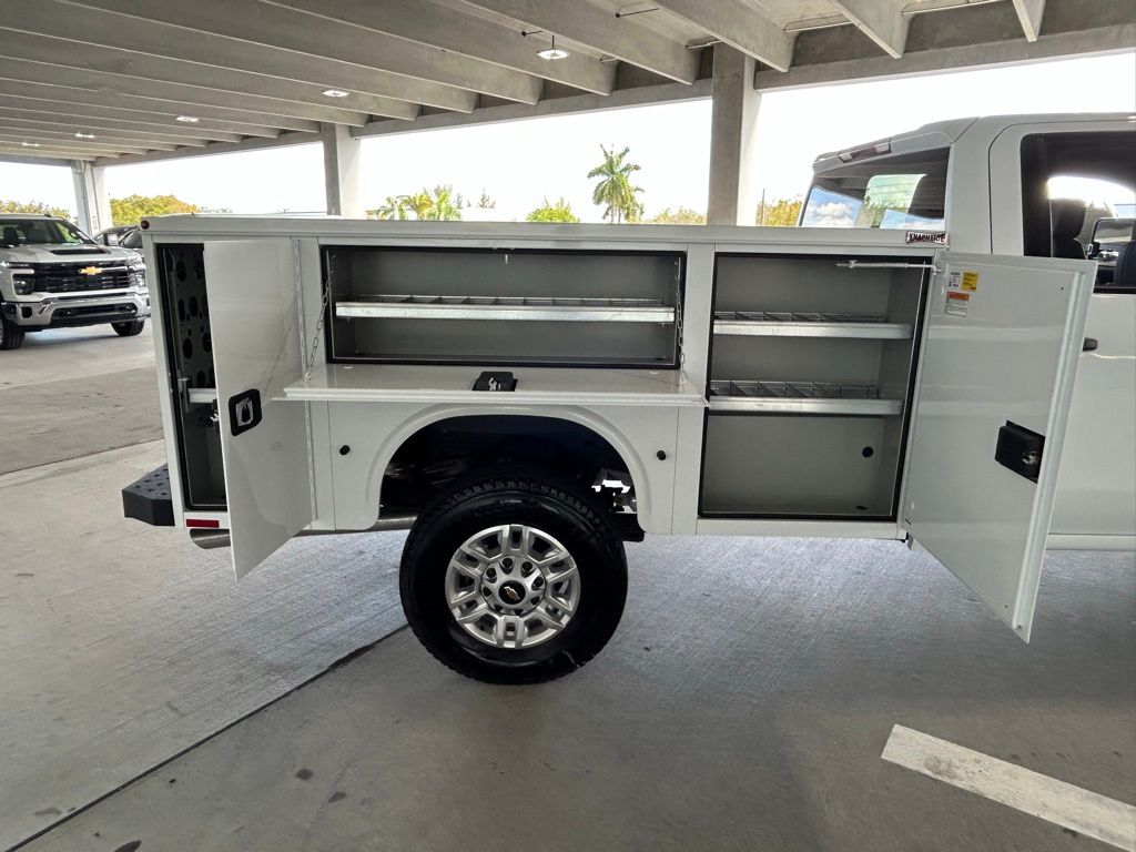 New 2026 Summit White Chevrolet Work Truck image 20