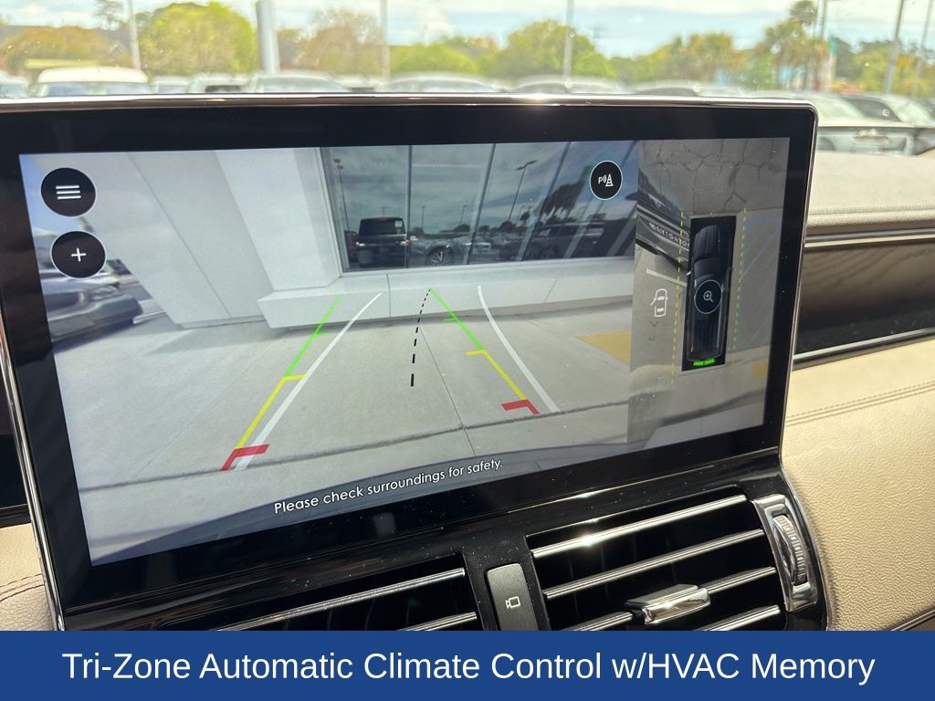 2022 Lincoln Navigator Standard