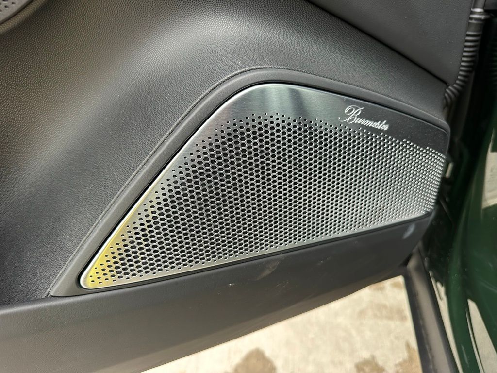 Thumbnail: 2025 Porsche Macan - 23