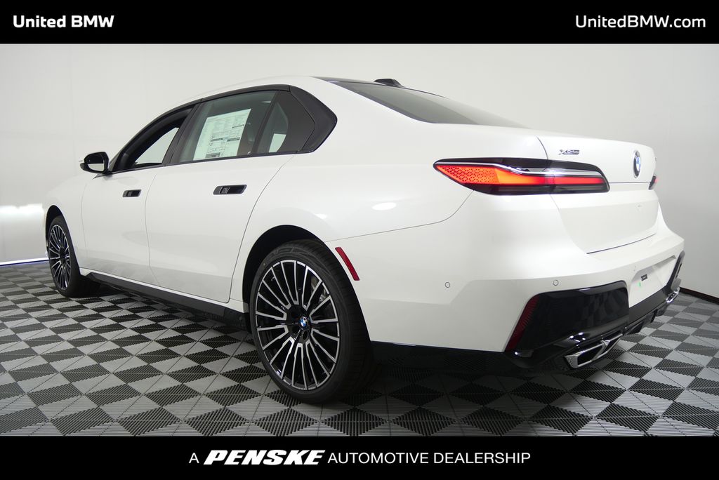 Thumbnail: 2025 BMW 7 Series - 5