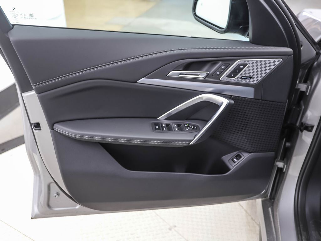 2025 BMW X1 M35i 9