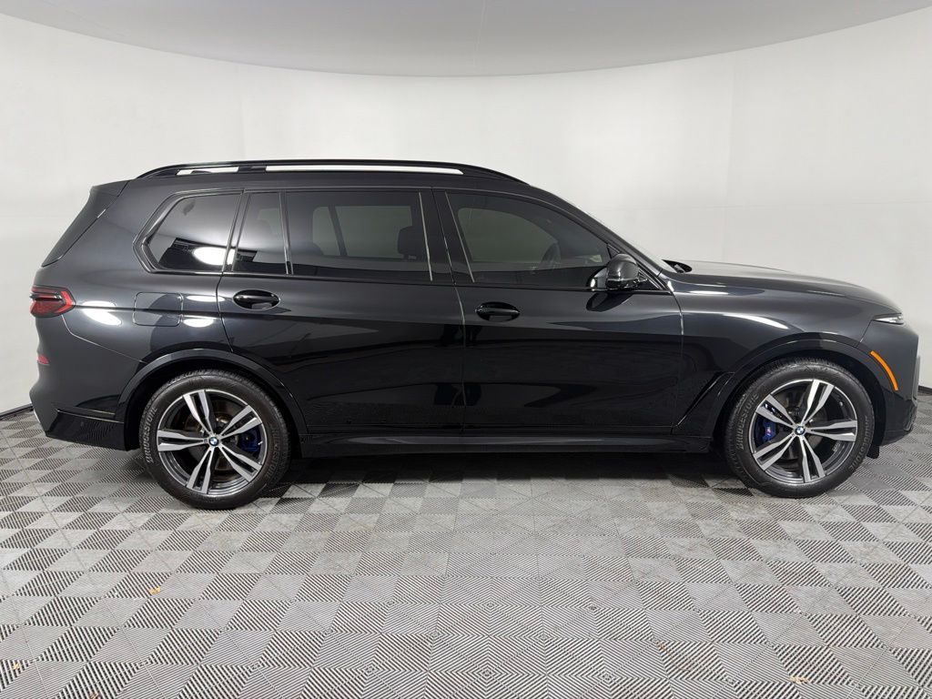 Thumbnail: 2024 BMW X7 - 4