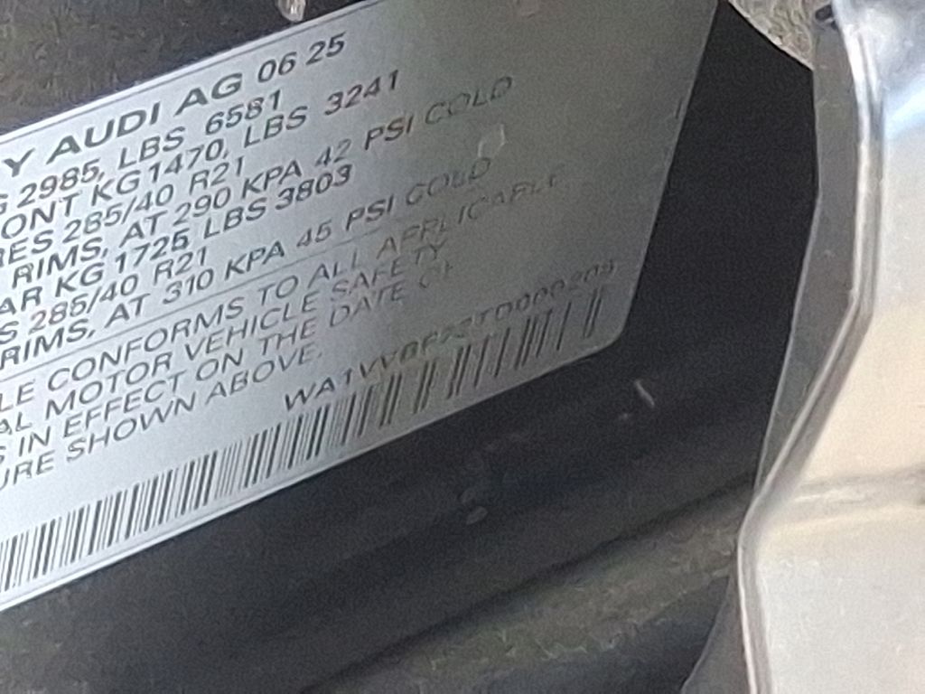 Thumbnail: 2026 Audi Q7 - 22