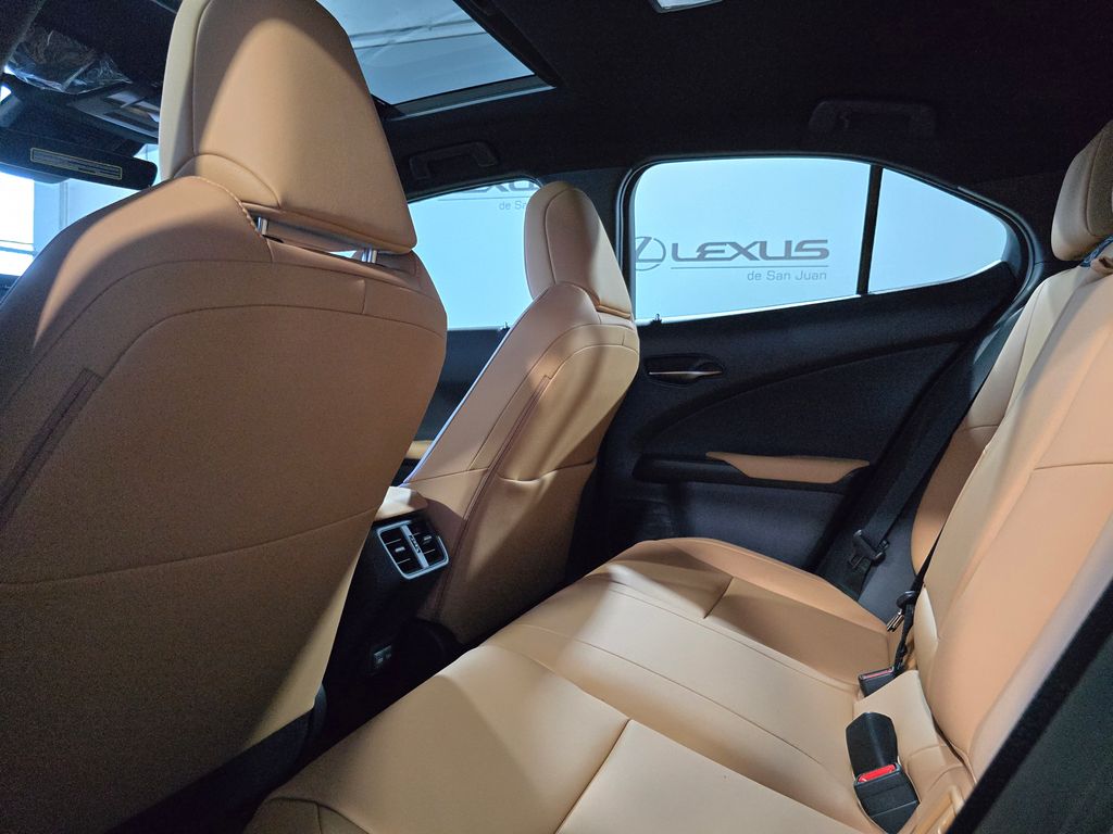 Thumbnail: 2026 Lexus UX - 26