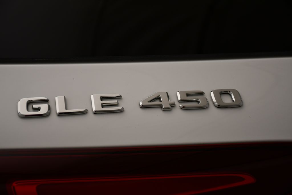 Thumbnail: 2026 Mercedes-Benz GLE - 9